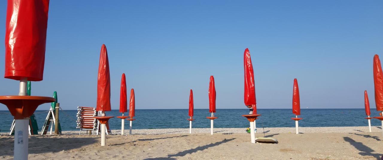 포르토 산텔피디오 Voglia Di Mare... Holidays On The Beach 아파트 외부 사진